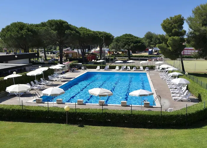 Isa-melograni 4 Beds With Common Swimming Pool 350 Mt From The Sea
